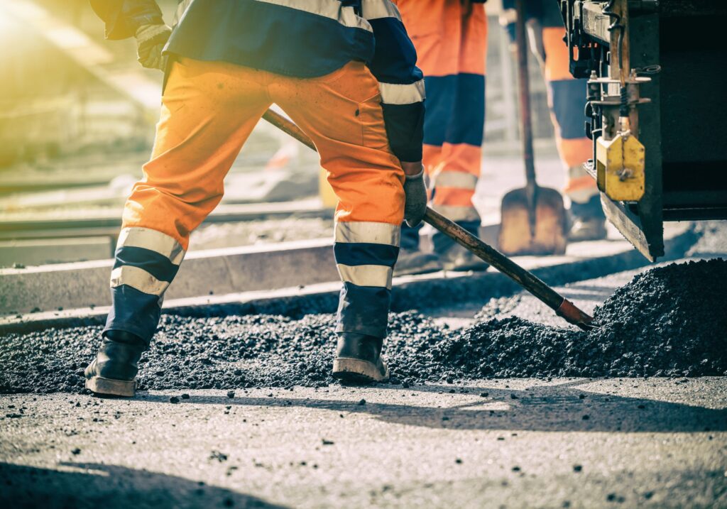 三重県 四日市市 舗装工事 道路工事 土木工事 外構工事 駐車場工事 アスファルト舗装 コンクリート舗装 ブロック舗装 路盤築造工事 水道設備 石工