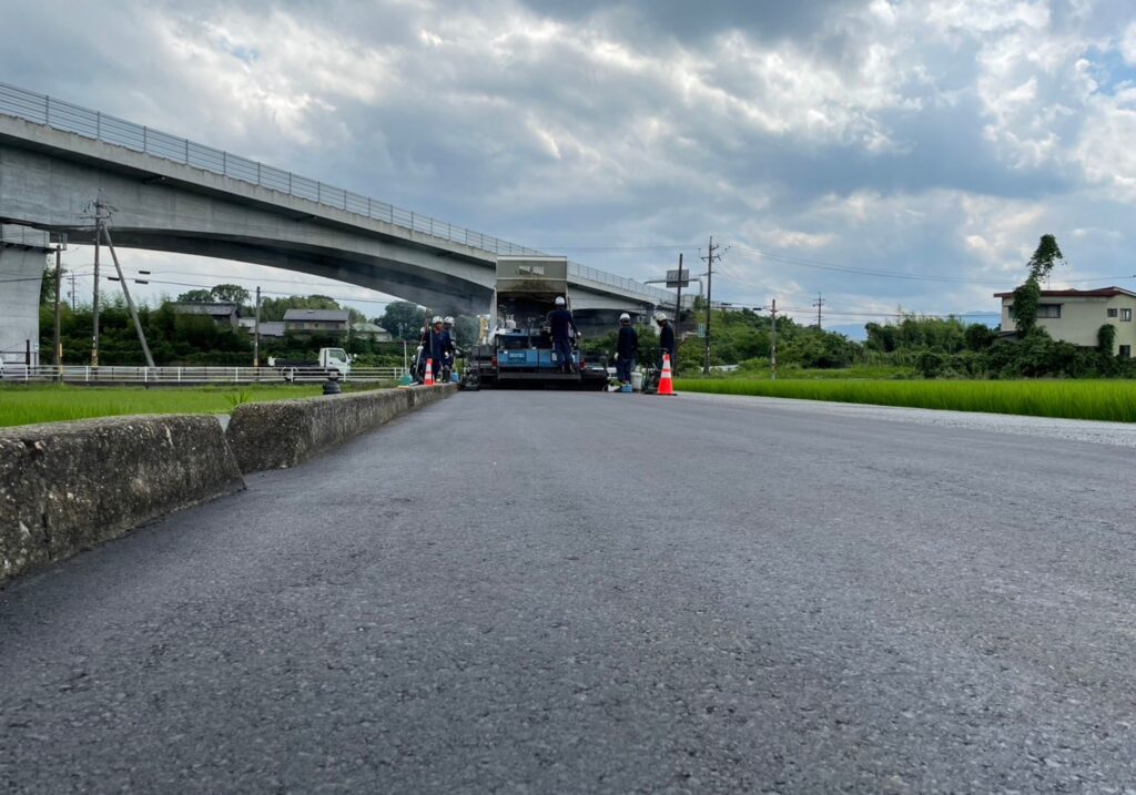 三重県 四日市市 舗装工事 道路工事 土木工事 外構工事 駐車場工事 アスファルト舗装 コンクリート舗装 ブロック舗装 路盤築造工事 水道設備 石工事