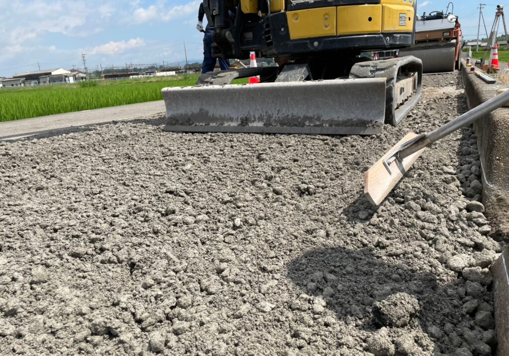 三重県 四日市市 舗装工事 道路工事 土木工事 外構工事 駐車場工事 アスファルト舗装 コンクリート舗装 ブロック舗装 路盤築造工事 水道設備 石工事